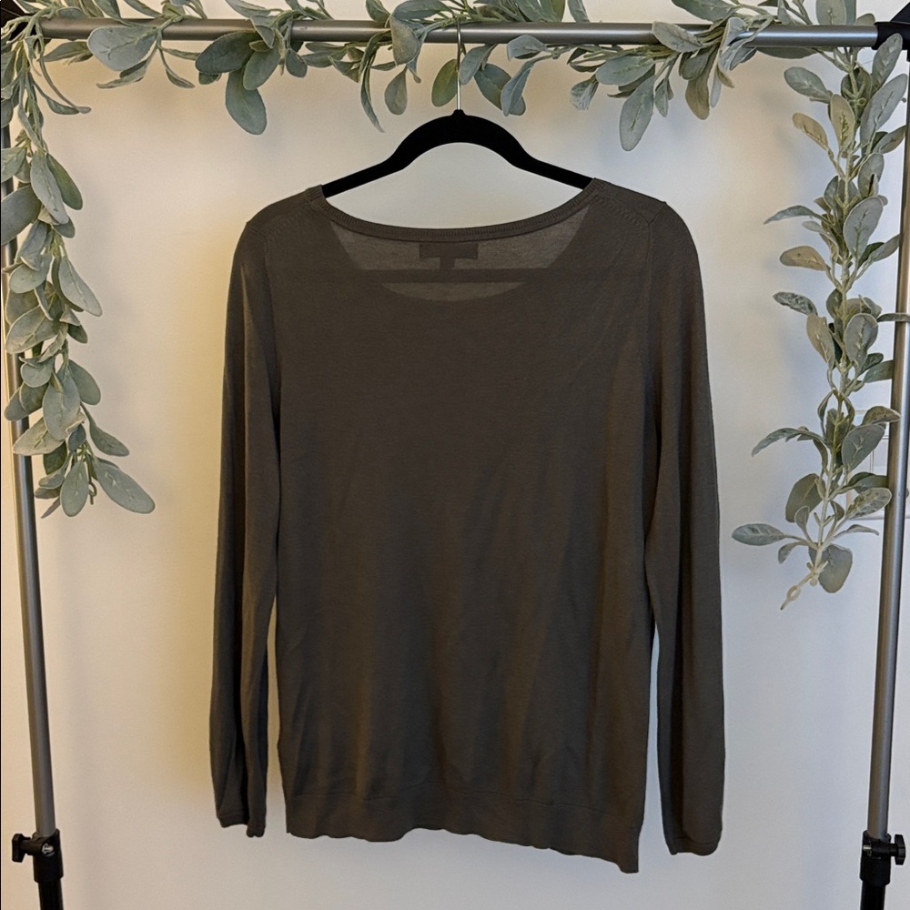 Banana Republic shirt - Picture 4 of 4